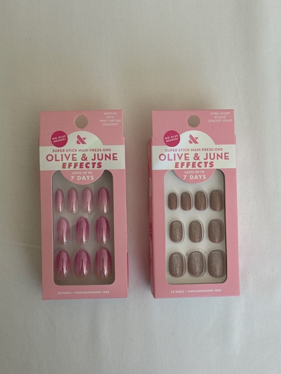 Olive and June Other - Olive & June Effects Super Stick Mani Press-Ons Pink Chrome & Shacket Velvet